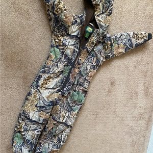 Cabelas kids snow suit